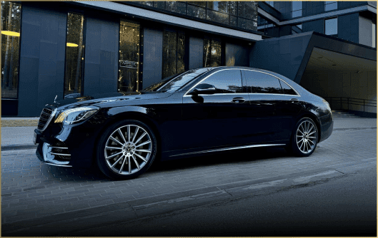 Mercedes-Benz W222 for rent