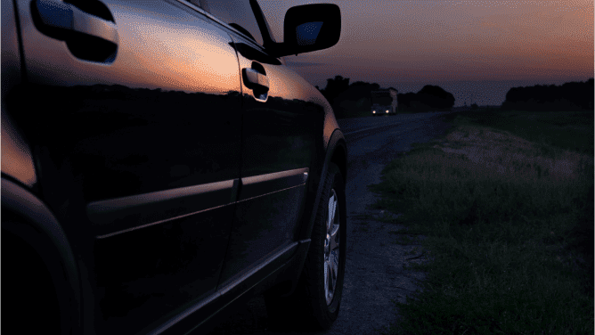 to aeroport in rental car