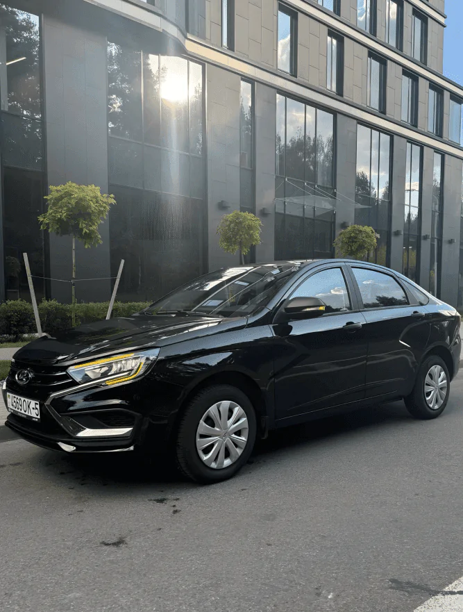 Арендовать Lada Vesta комфорт